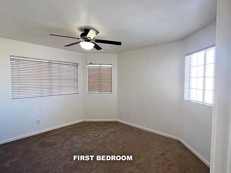 4851 W Oakland St — Photo 11