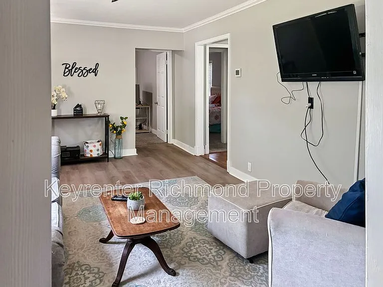 10015 Seminole Rd — Photo 4