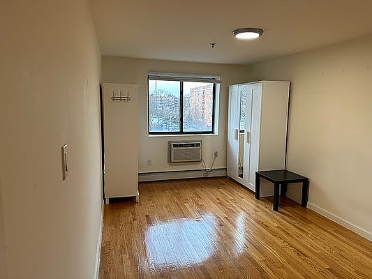 4th image of 7552 113th St APT 5R