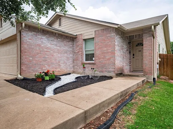 110 Comal Cv, Elgin, TX 78621