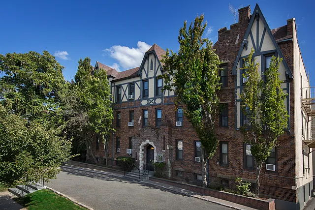 Fairfield Estates at Lynbrook Village — Photo 1