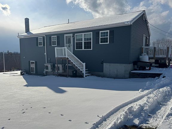 2nd image of 8 Durgin Farm Road