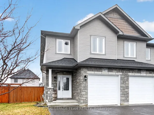 238 Belfort St, Russell, ON K0A 1W0
