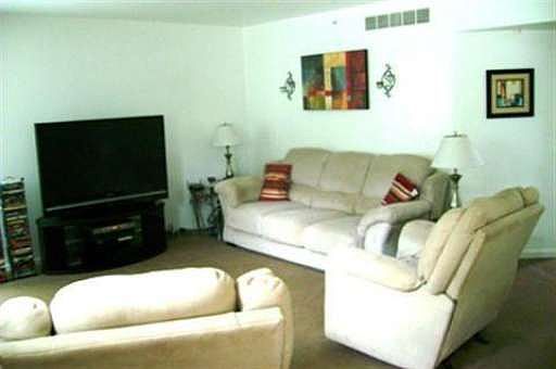 5th image of 602 Kentwood Ct