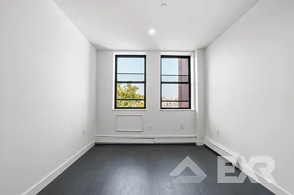 Rented by EXR | media 6