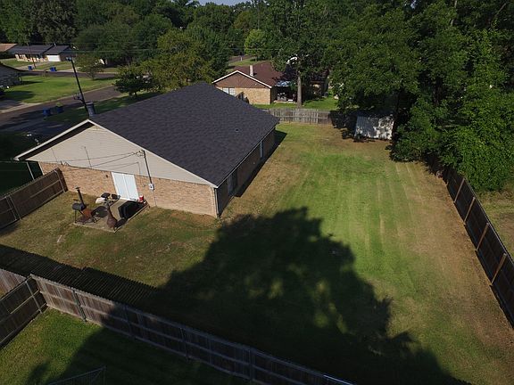 3rd image of 503 McMichael St