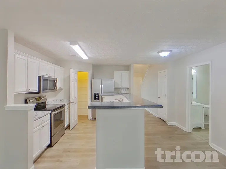 305 Little Creek Rd — Photo 4