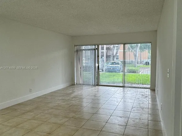 8801 Wiles Rd APT 103, Pompano Beach, FL 33067