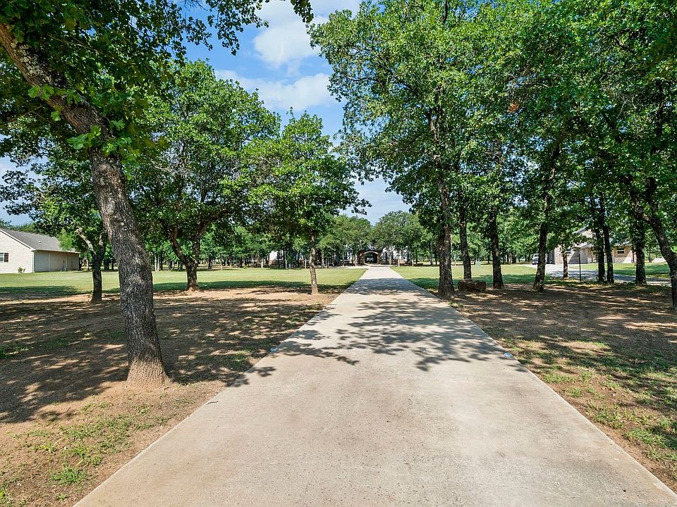 124 Treeline Ct, Lipan, TX 76462 MLS 20243323 Zillow