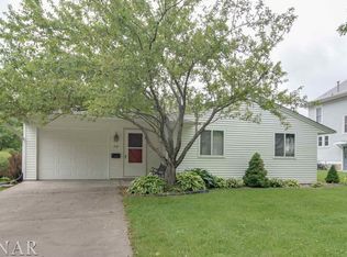 76 N Adams St, El Paso, IL