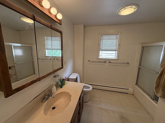 5th image of 419 N Albany St #2