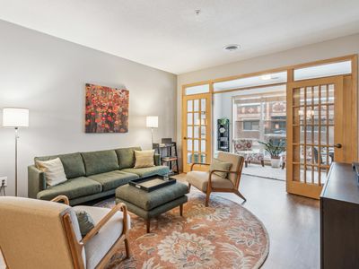 301 Oak Grove St APT 209, Minneapolis, MN, 55403
