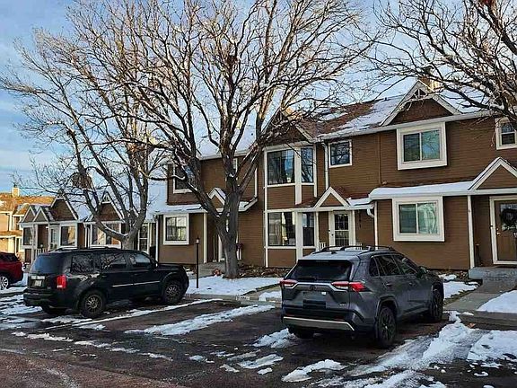 3rd image of 879 London Green Way