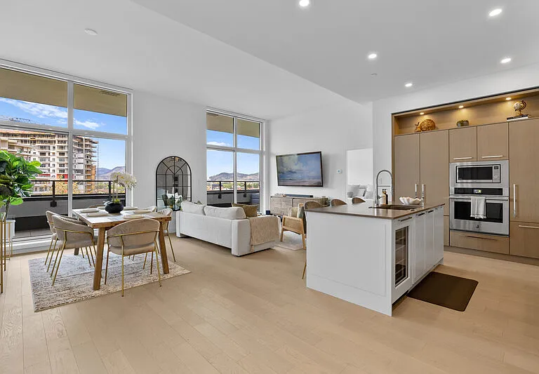 3389 Lakeshore Rd #602 — Photo 33