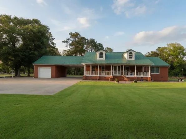 6652 Old Mullins Rd., Nichols, SC 29581