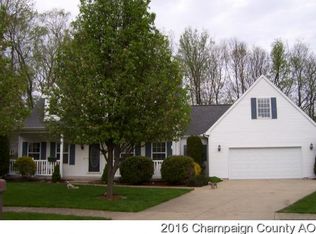 15 Corrine Ct, Monticello, IL 61856