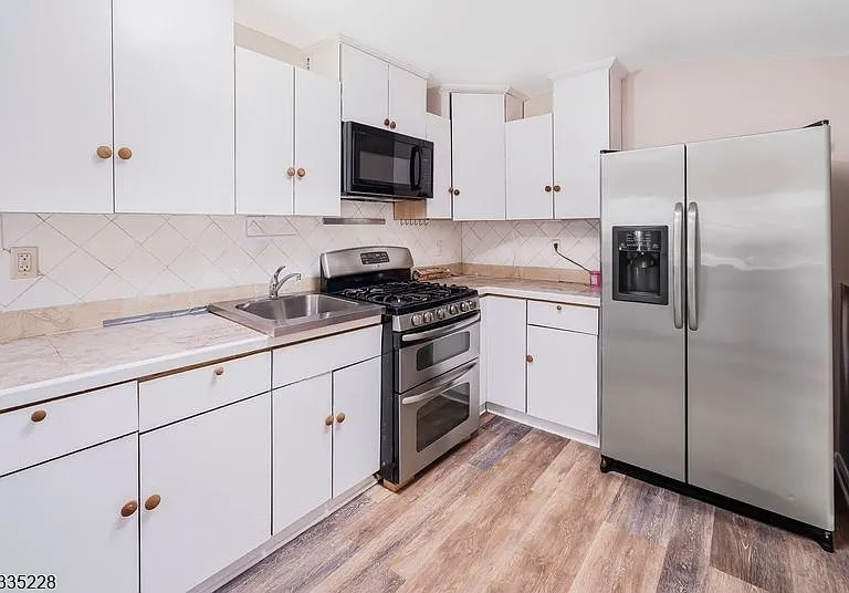 77 Swartswood Rd #1A — Photo 1