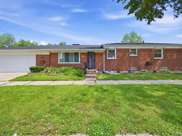 8271 Arnold St, Dearborn Heights, MI 48127