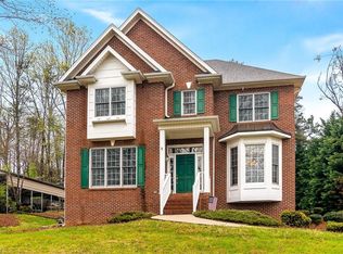 4001 Rookwood Ln, Winston Salem, NC 27106