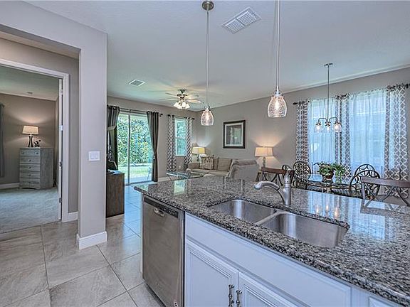 4th image of 8926 Tuscany Isles Dr