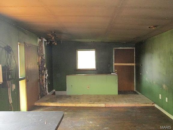 5th image of 7603 Clevedon St