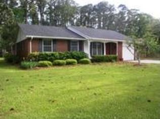 306 Fairview Dr, Beaufort, NC 28516