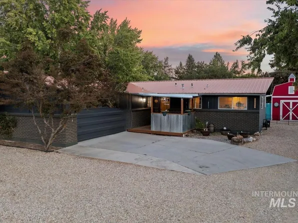 8903 W Shellie Ln, Boise, ID 83704
