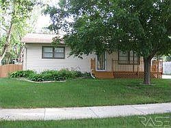 1st image of 5901 W Essex Dr