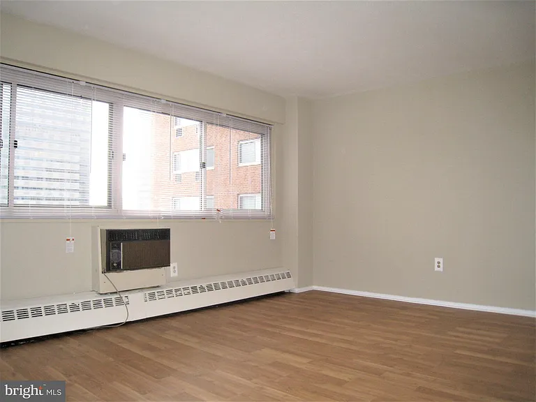 2101 Chestnut St #1224 — Photo 2