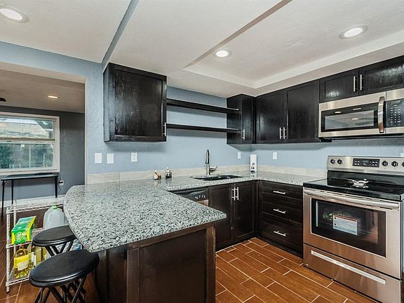 5th image of 8210 Mill Creek Ln