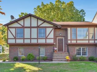 134 Hickory Ave, Tenafly, NJ 07670