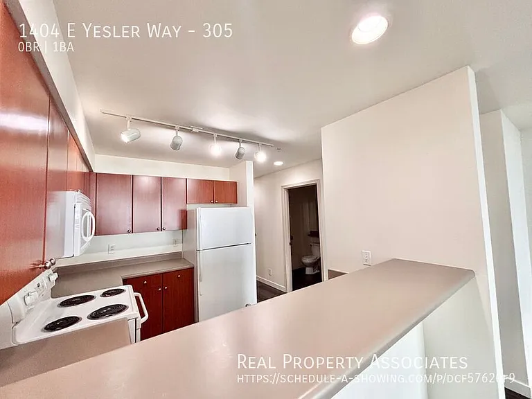 Yesler Way — Photo 3