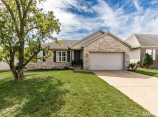 4627 Erinwood Ct, Evansville, IN 47725