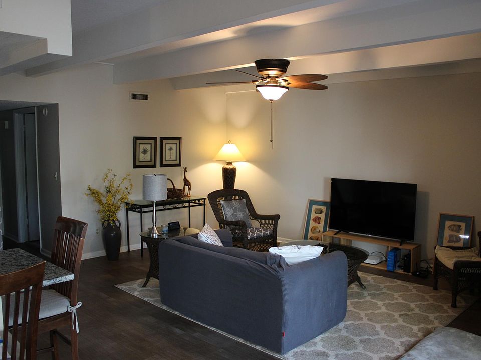 LIVING ROOM WITH FIREPLACE