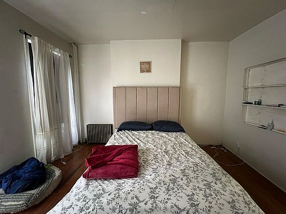 4th image of 2163 2nd Ave APT 3S