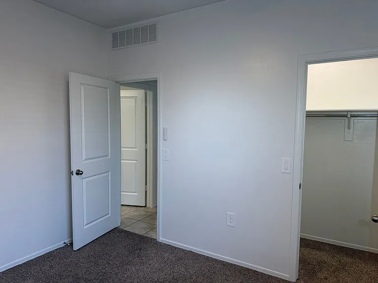 9427 E Alfalfa Dr — Photo 32
