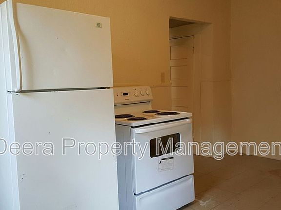 2nd image of 1010 N Henry Ave