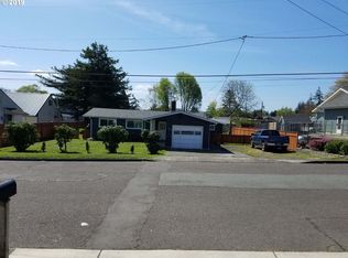 2129 Wall St, North Bend, OR 97459