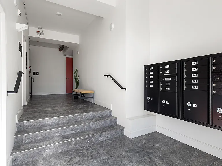 4326 Irving St #204 — Photo 4