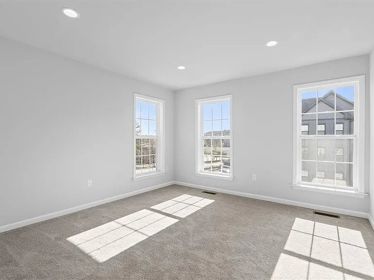 235 Main St — Photo 15
