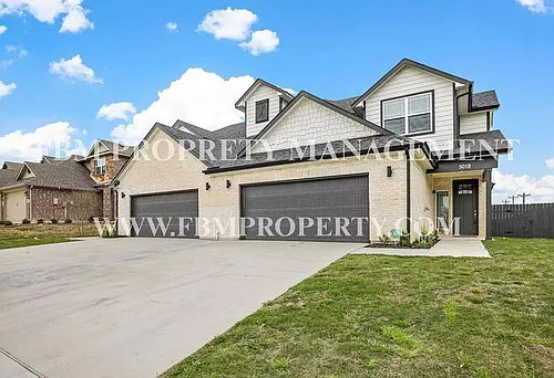 5018 Villas Dr Photo 1