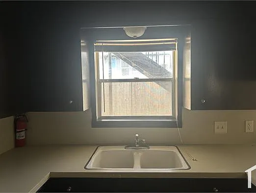 2 bed, 800 sqft, $1,400 — Photo 4