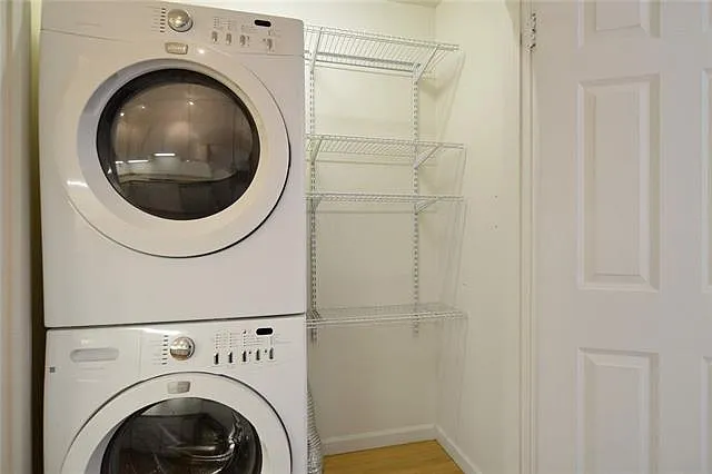 5607 Prytania St #K — Photo 9