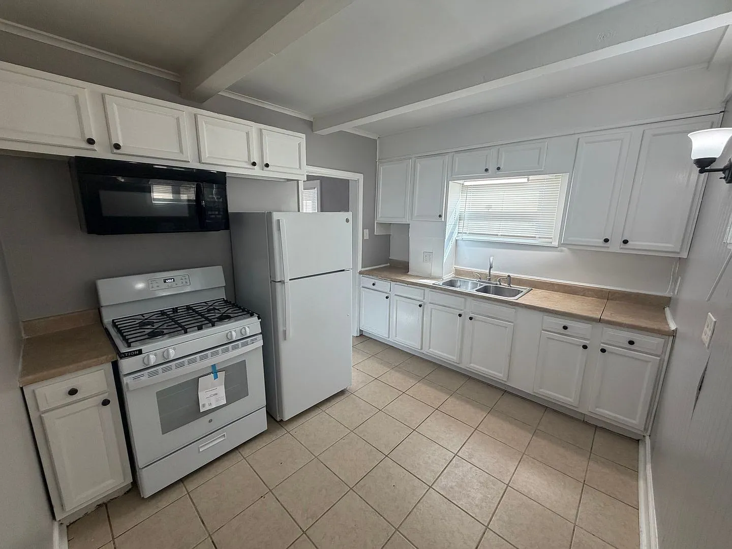 4 Bedroom West Toledo Home for Rent! — Photo 4