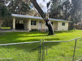 106 S Oakland Ave, San Mateo, FL 32187
