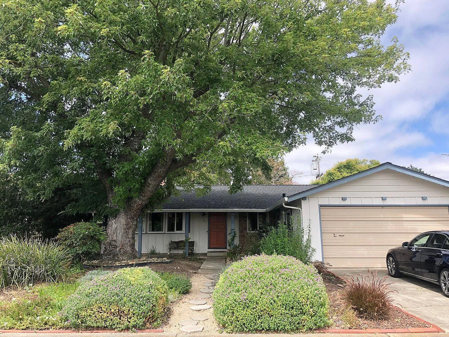 162 Muir Ave photo 1