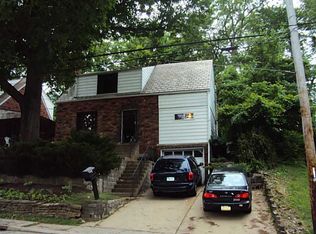 1693 Seaton St, Pittsburgh, PA