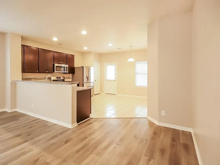 138 Pequin Rd — Photo 6