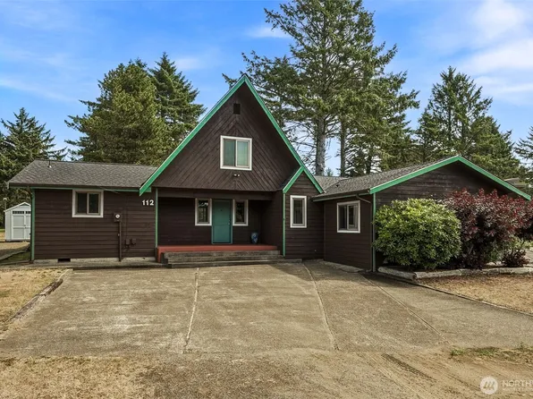 112 Canal Drive NE, Ocean Shores, WA 98569