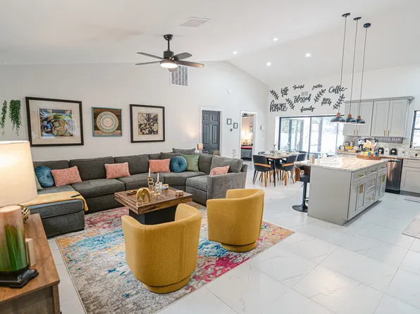 2596 River Reach Dr, Naples, FL 34104